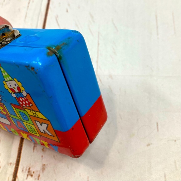 Sanrio Hello Kitty Mini Metal Lunchbox Vintage 70s - Picture 3 of 11